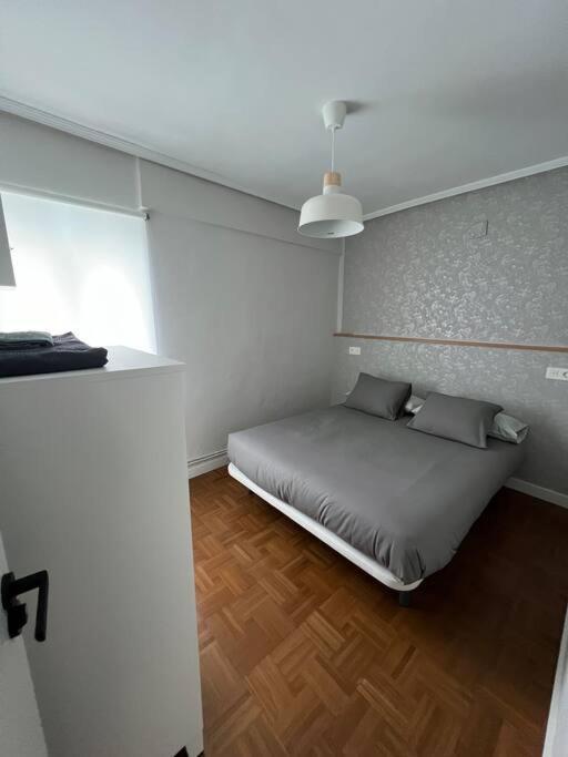 Piso Acogedor Cerca Del Centro. Apartment Burgo Exterior foto